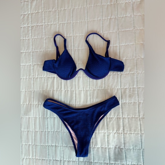 SHEIN Swim Basics Solid Underwire Bikini Swimsuit - Picture 4 of 6